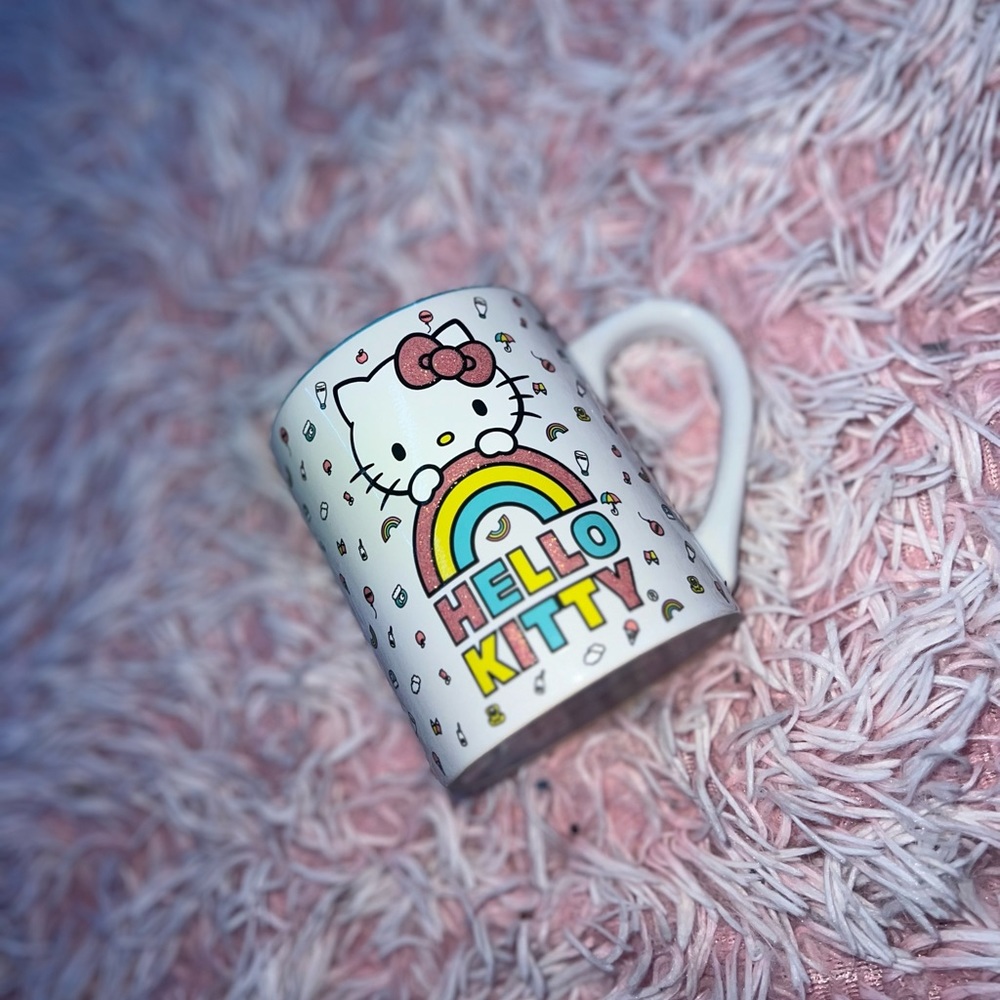 Rainbow Hello Kitty Mug🌈